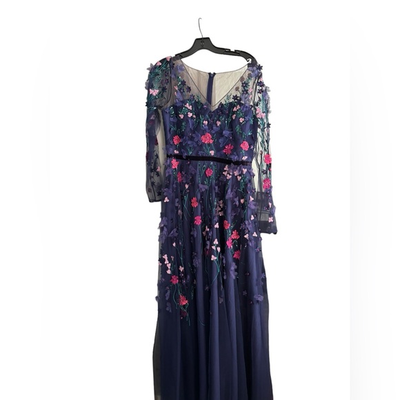 Theia Dresses & Skirts - Theia Lucy Beaded Gown Size 10